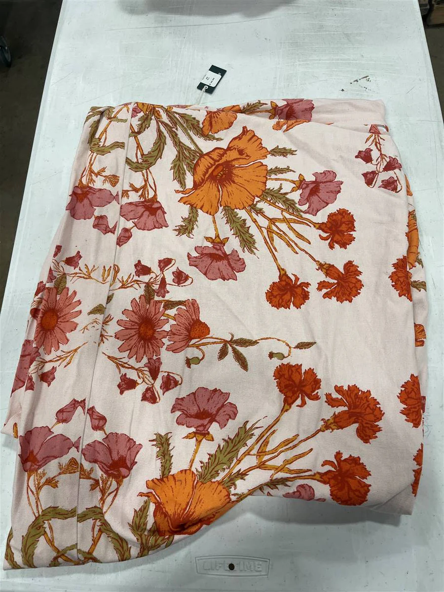 Assorted Bedding - Image 5