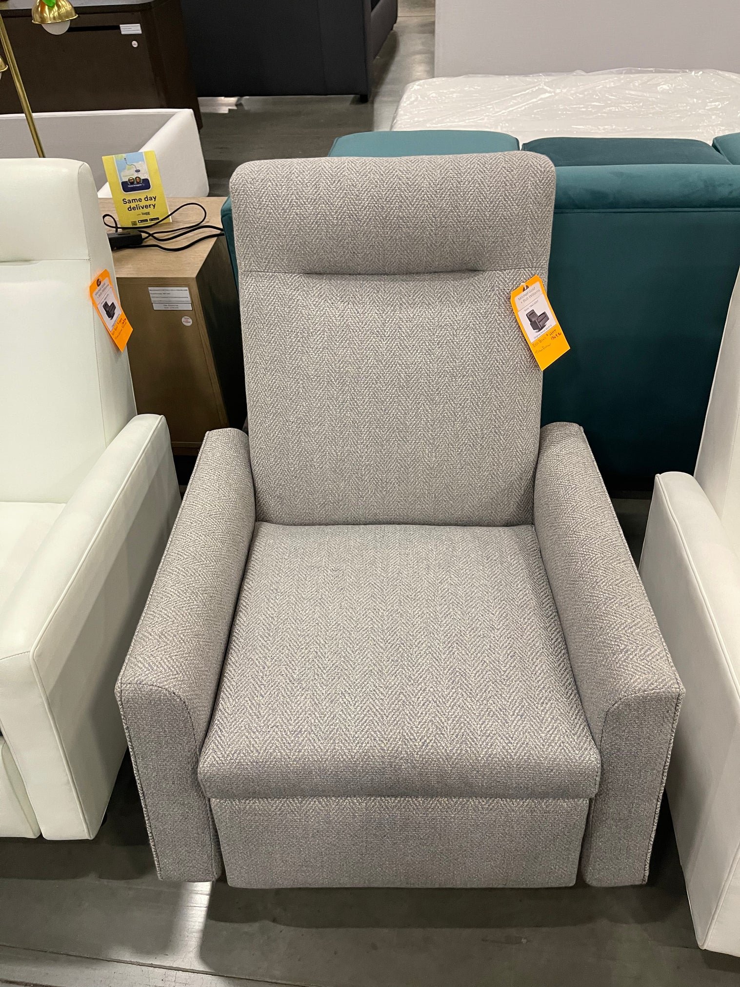 Mitchell Gold + Bob Williams Tilton Recliner - Image 2